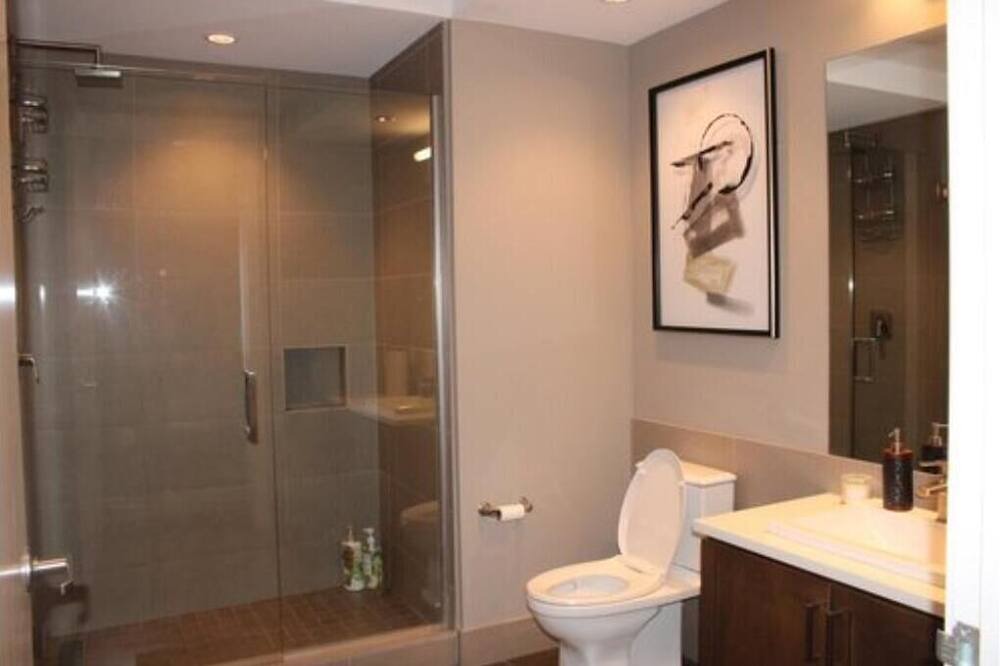 Photo of Bathroom in University Circle