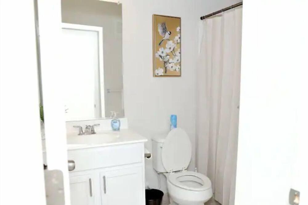 Photo of Bathroom in Hanover