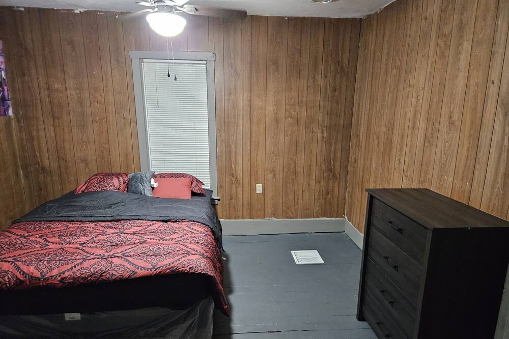 Photo of Bedroom in McClure
