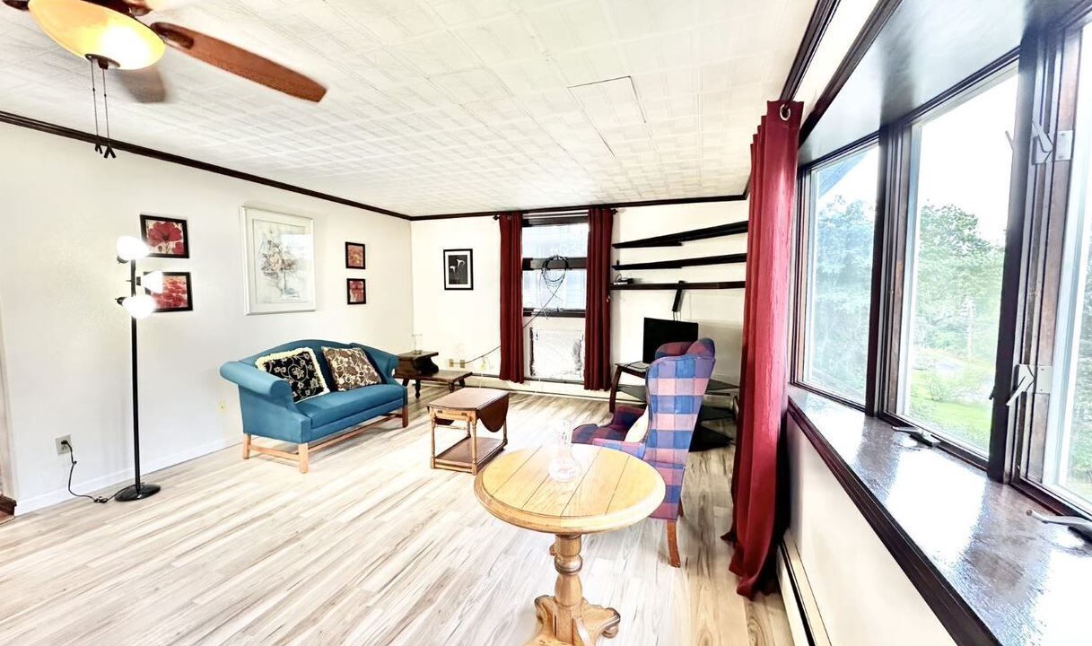 Photo of Livingroom in Mechanicsville