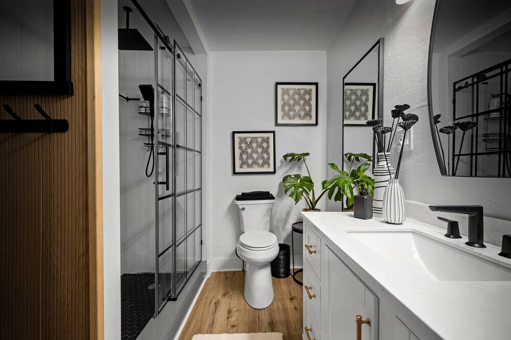 Photo of Bathroom in South Hills