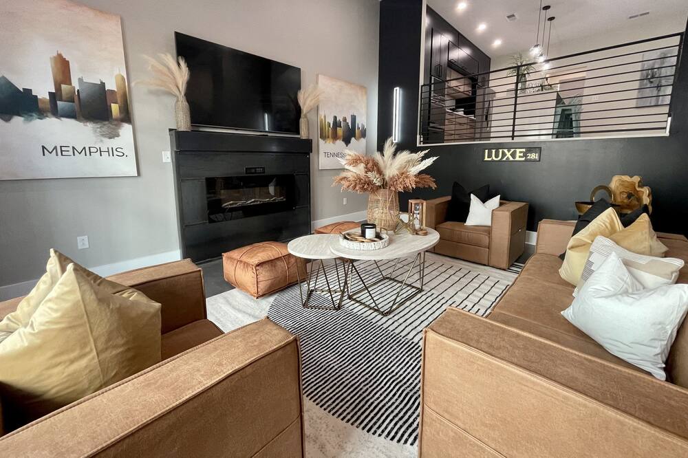 Photo of Livingroom in New Pathways