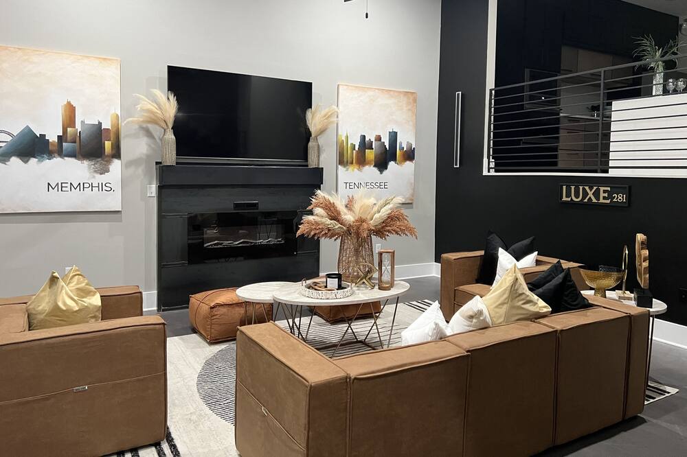 Photo of Livingroom in New Pathways