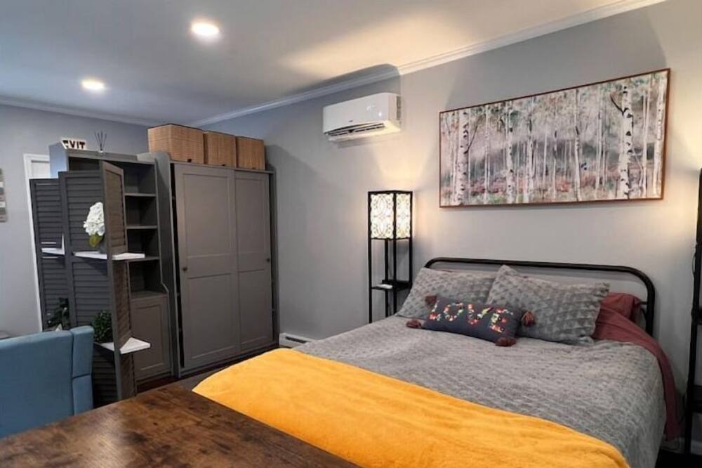 Photo of Bedroom in Mount Arlington