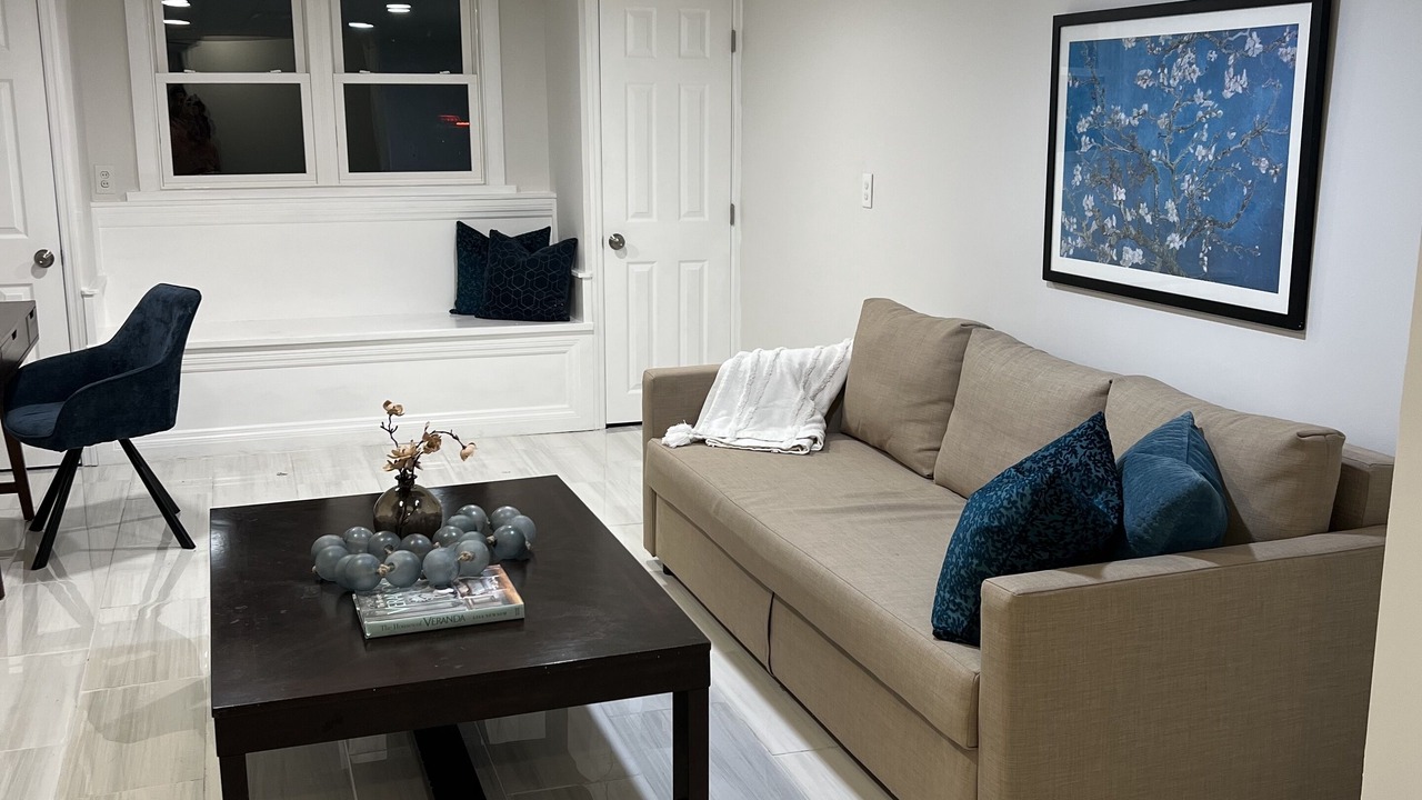 Photo of Livingroom in Oradell