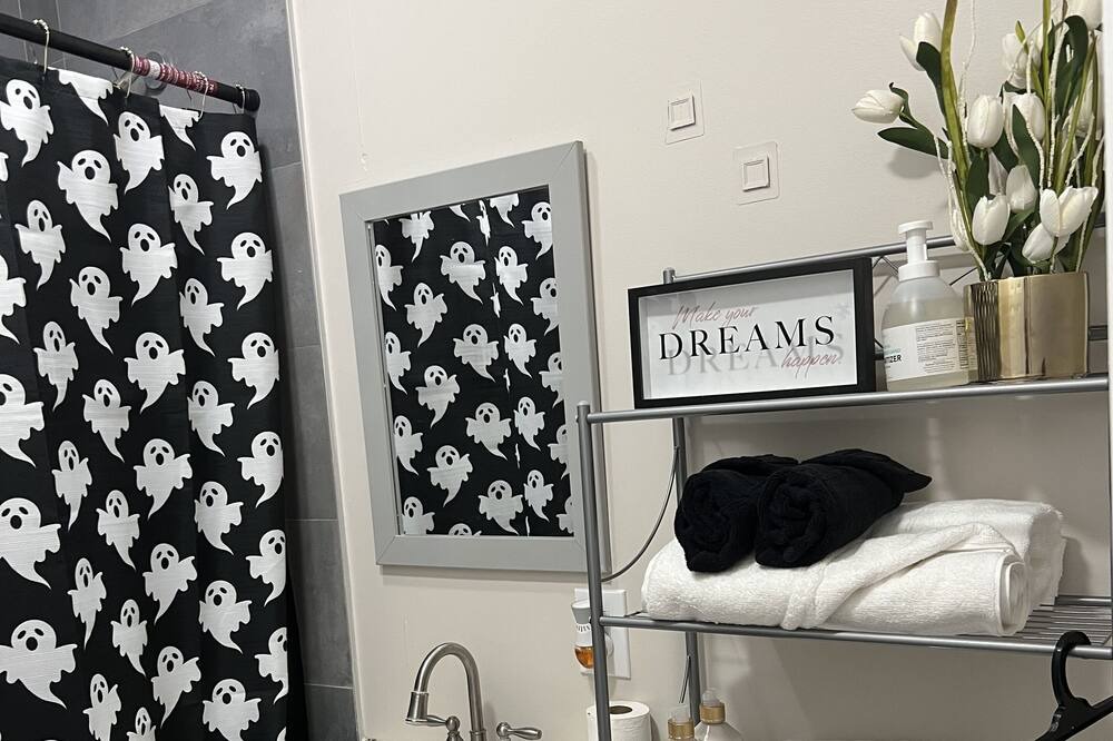 Photo of Bathroom in East Orange