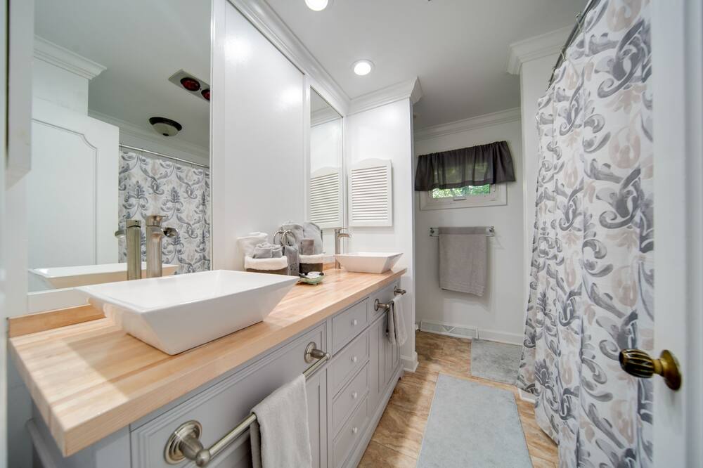 Photo of Bathroom in Erie