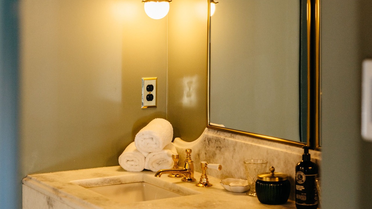 Photo of Bathroom in Downtown Chattanooga