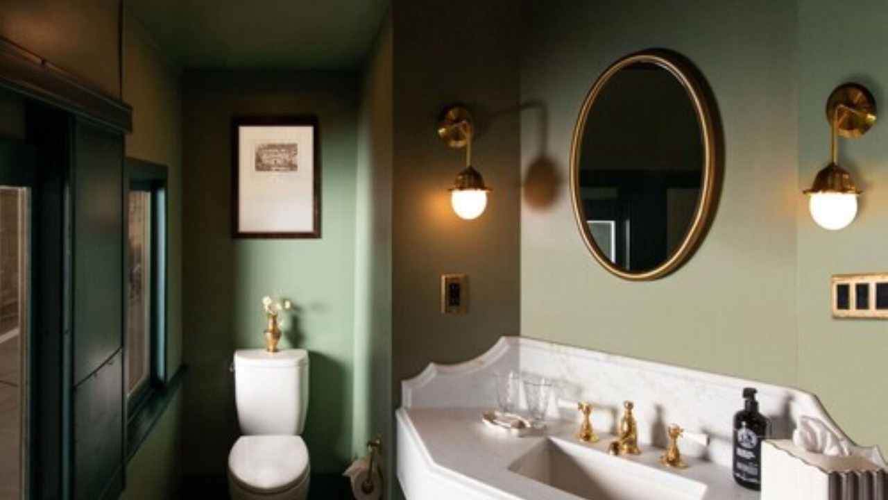Photo of Bathroom in Downtown Chattanooga