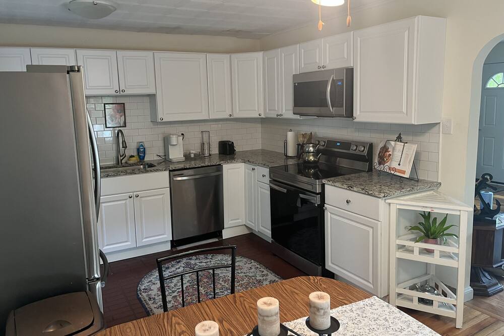 Photo of Kitchen in Newark