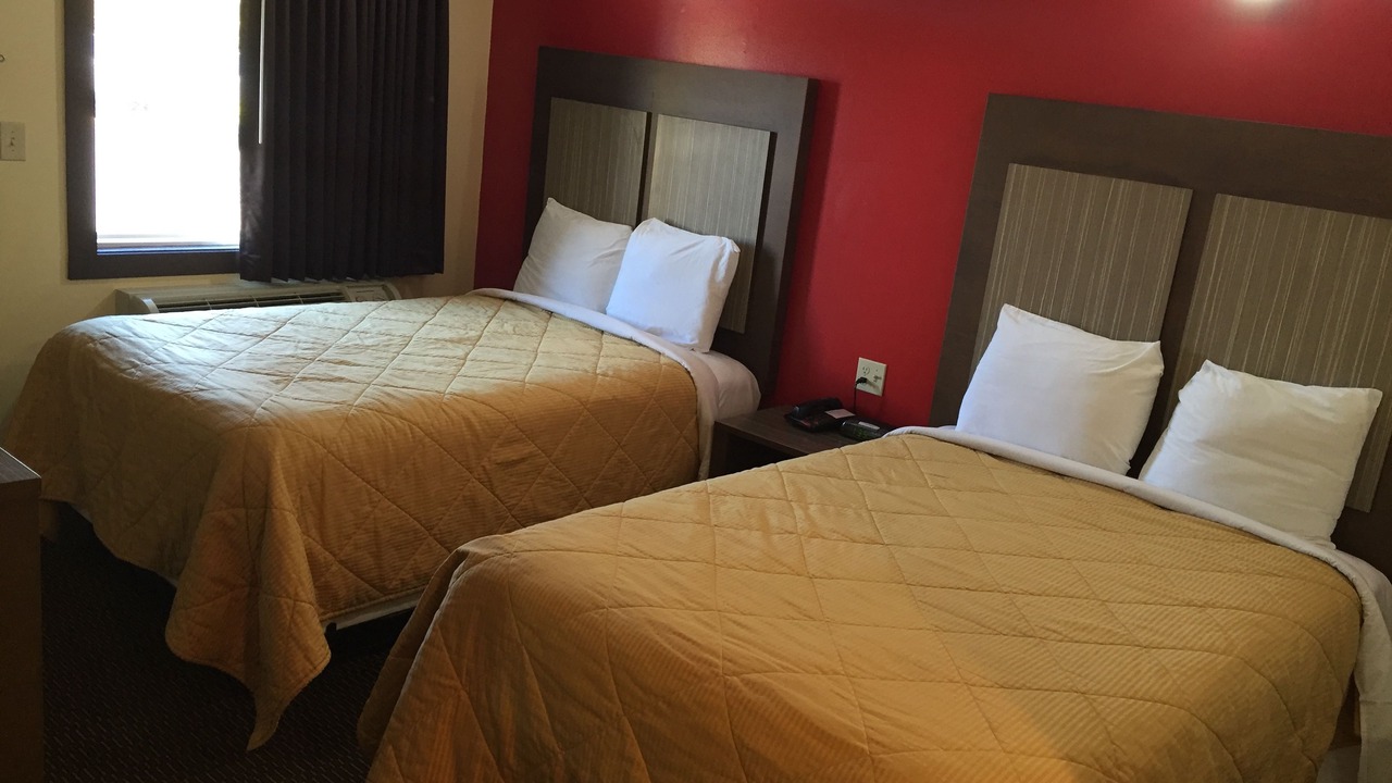 Photo of Bedroom in Brick