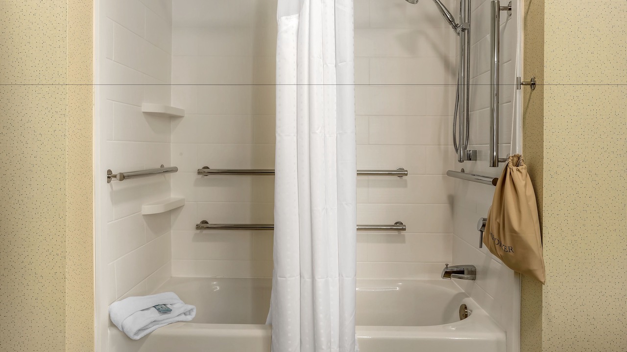 Photo of Bathroom in Clarion