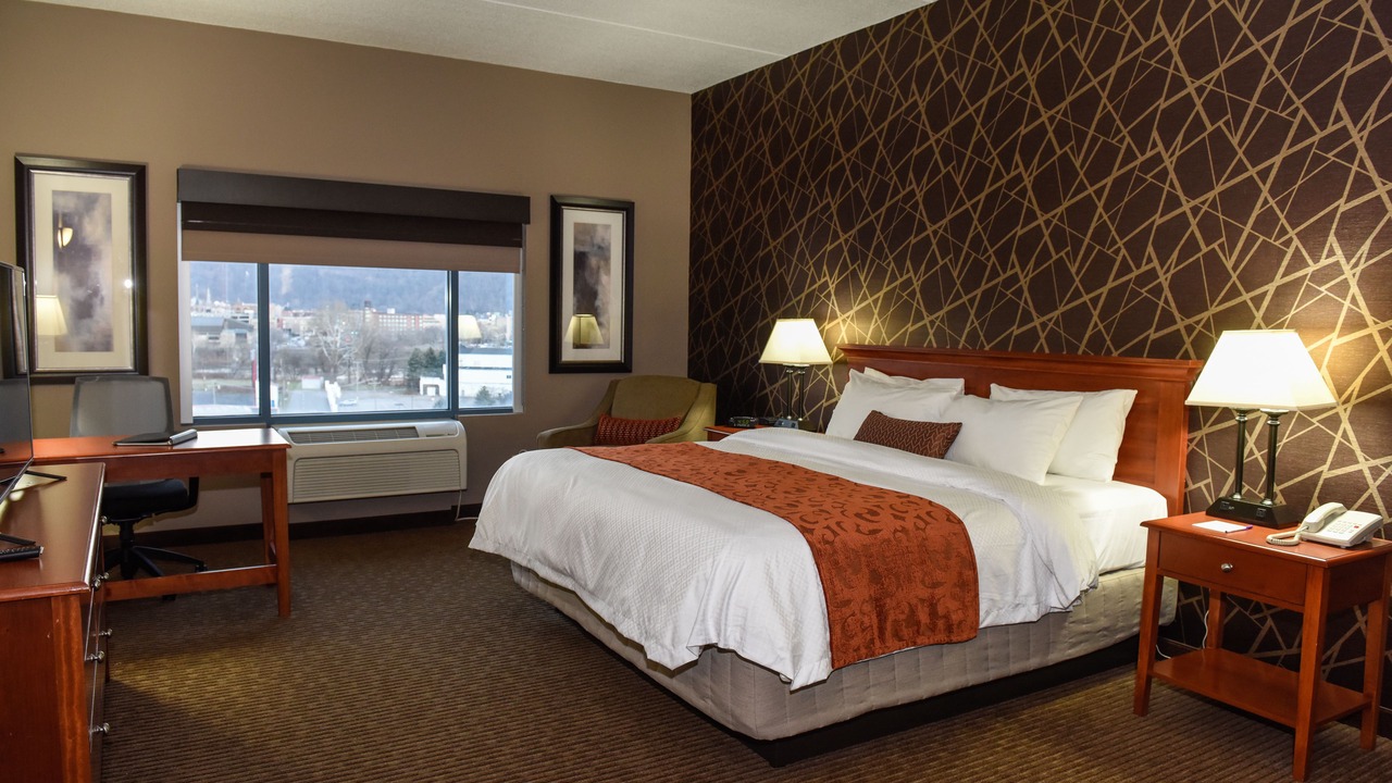 Photo of Bedroom in Wheeling