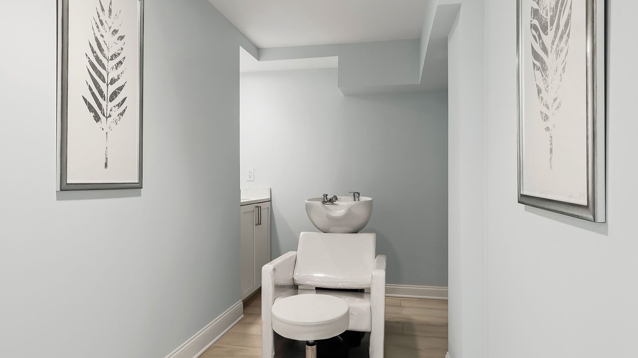 Photo of Bedroom in Avalon