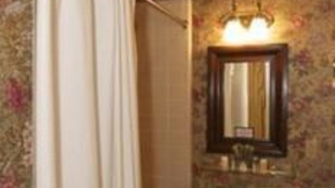 Photo of Bathroom in Downtown Chattanooga
