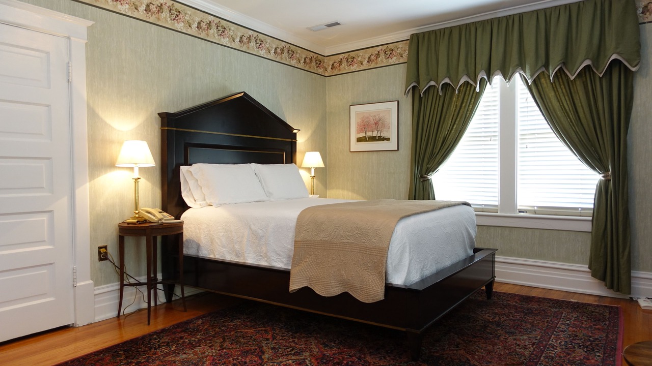 Photo of Bedroom in Downtown Chattanooga