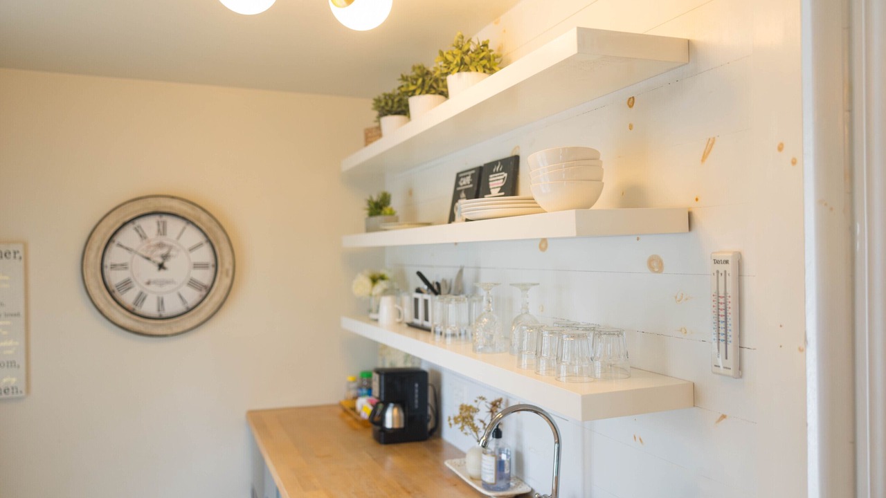 Photo of Bedroom in Gap