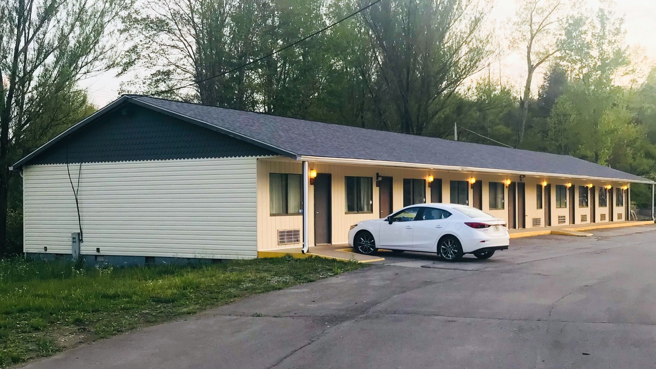 Photo of Outdoor in Summersville