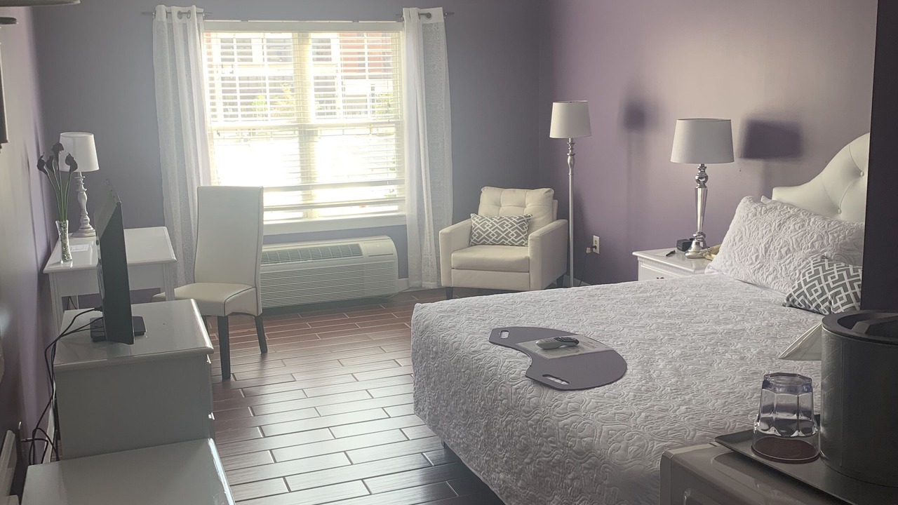 Photo of Bedroom in Maysville