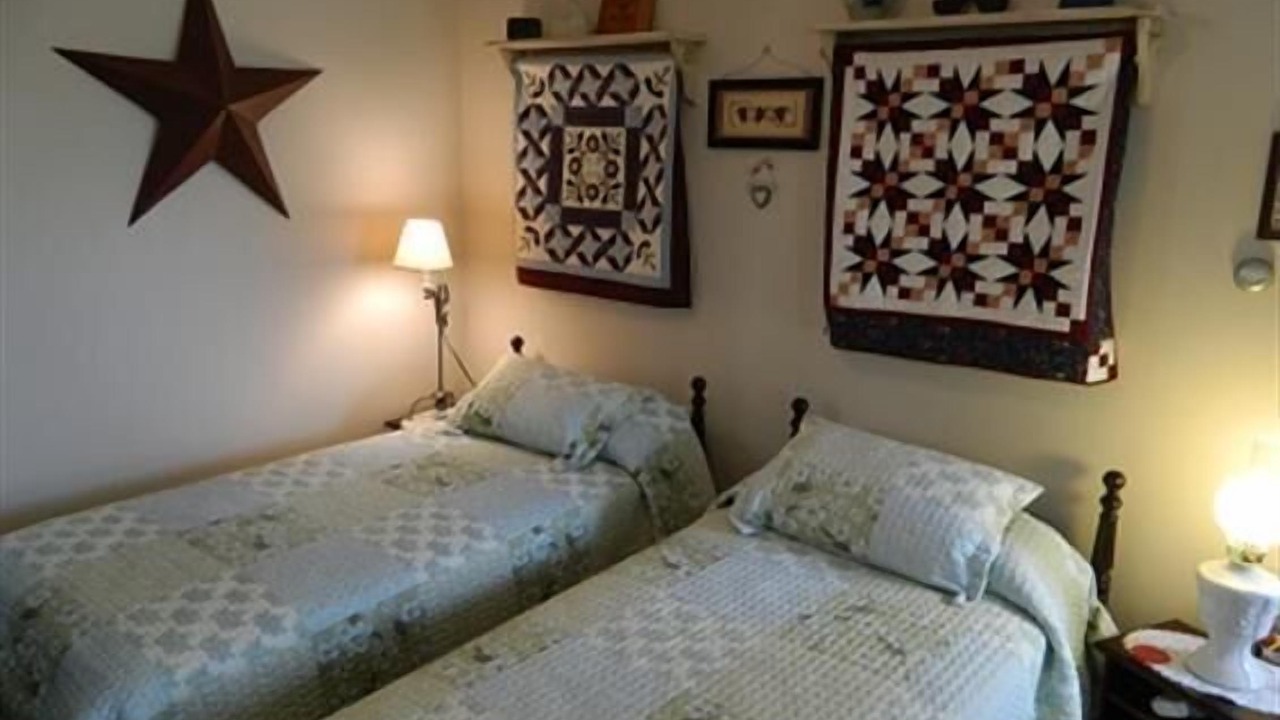 Photo of Bedroom in Neffsville