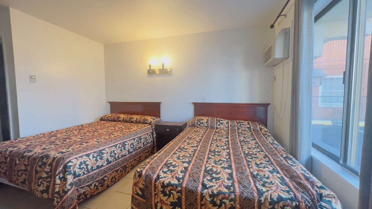 Photo of Bedroom in Seaside Heights