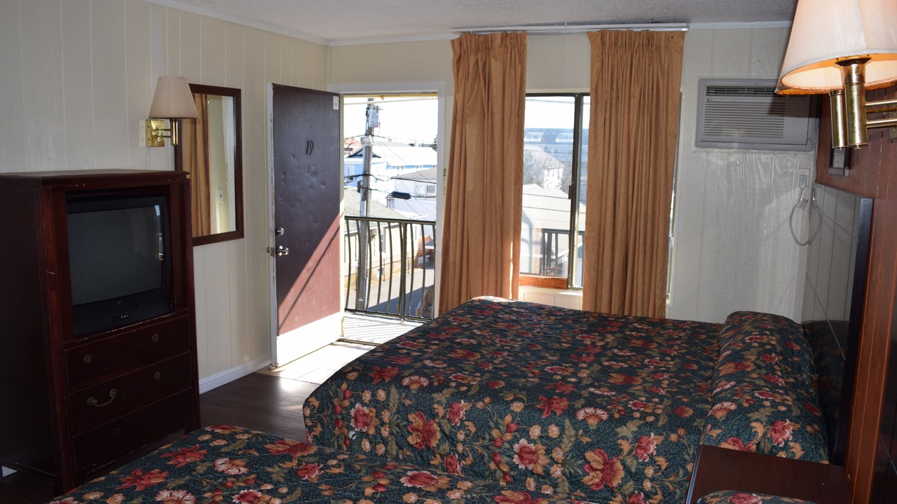 Photo of Bedroom in Seaside Heights