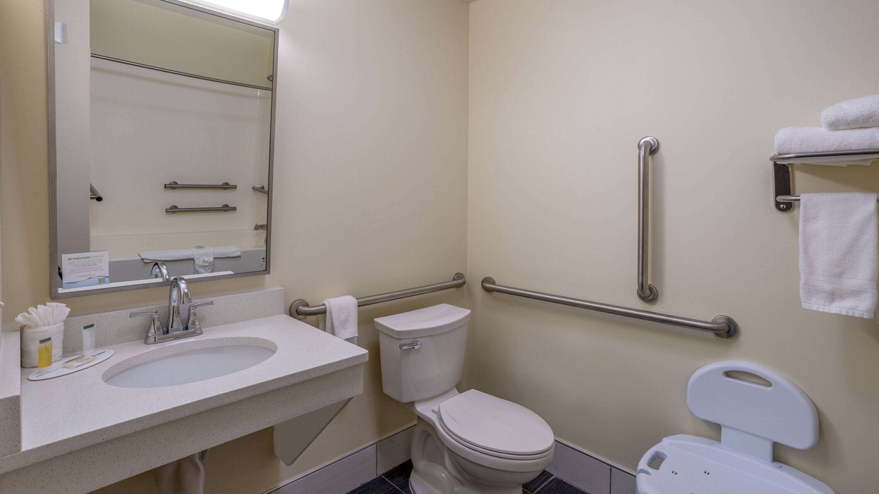 Photo of Bathroom in Grayson