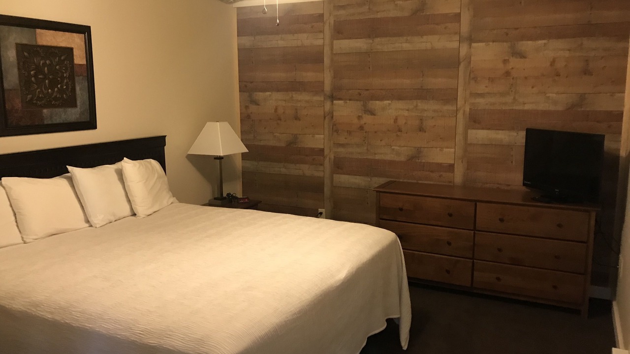Photo of Bedroom in Pocono Manor