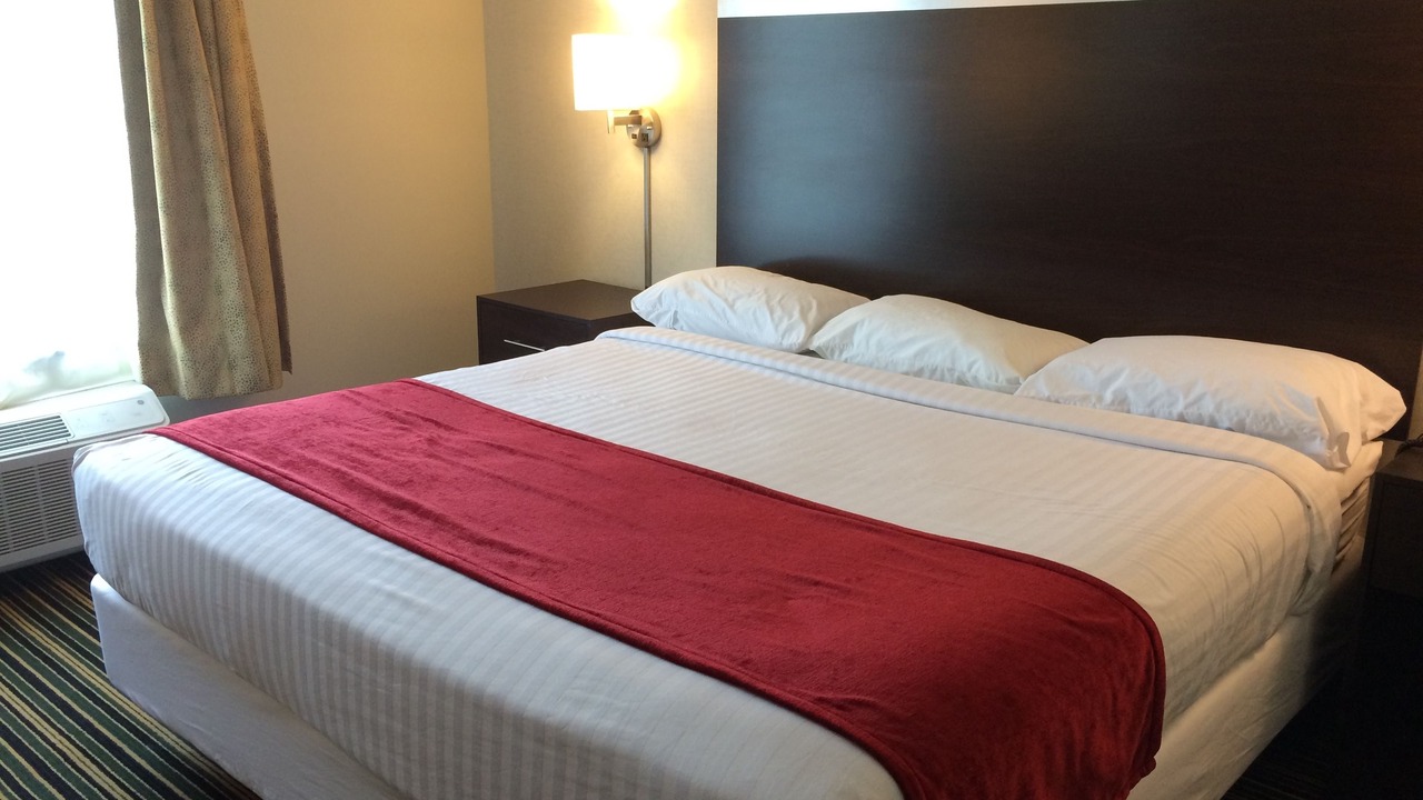 Photo of Bedroom in Monaca