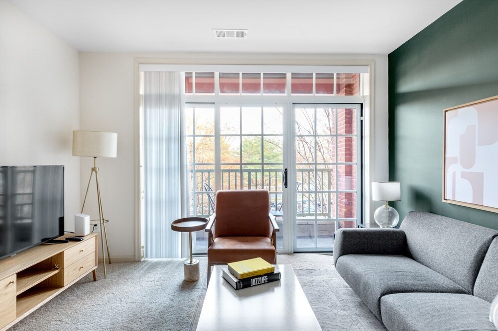 Photo of Livingroom in Lyon Park