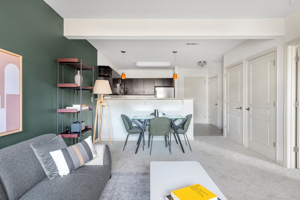 Photo of Livingroom in Lyon Park
