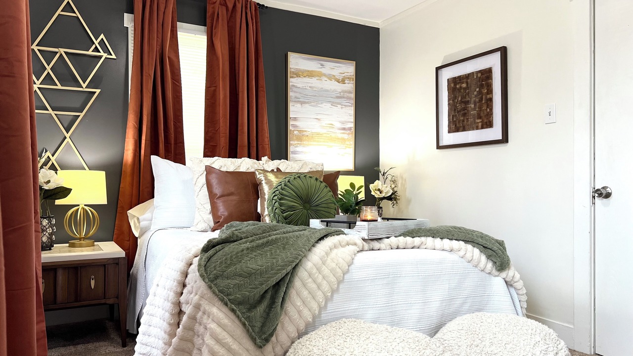 Photo of Bedroom in Englewood