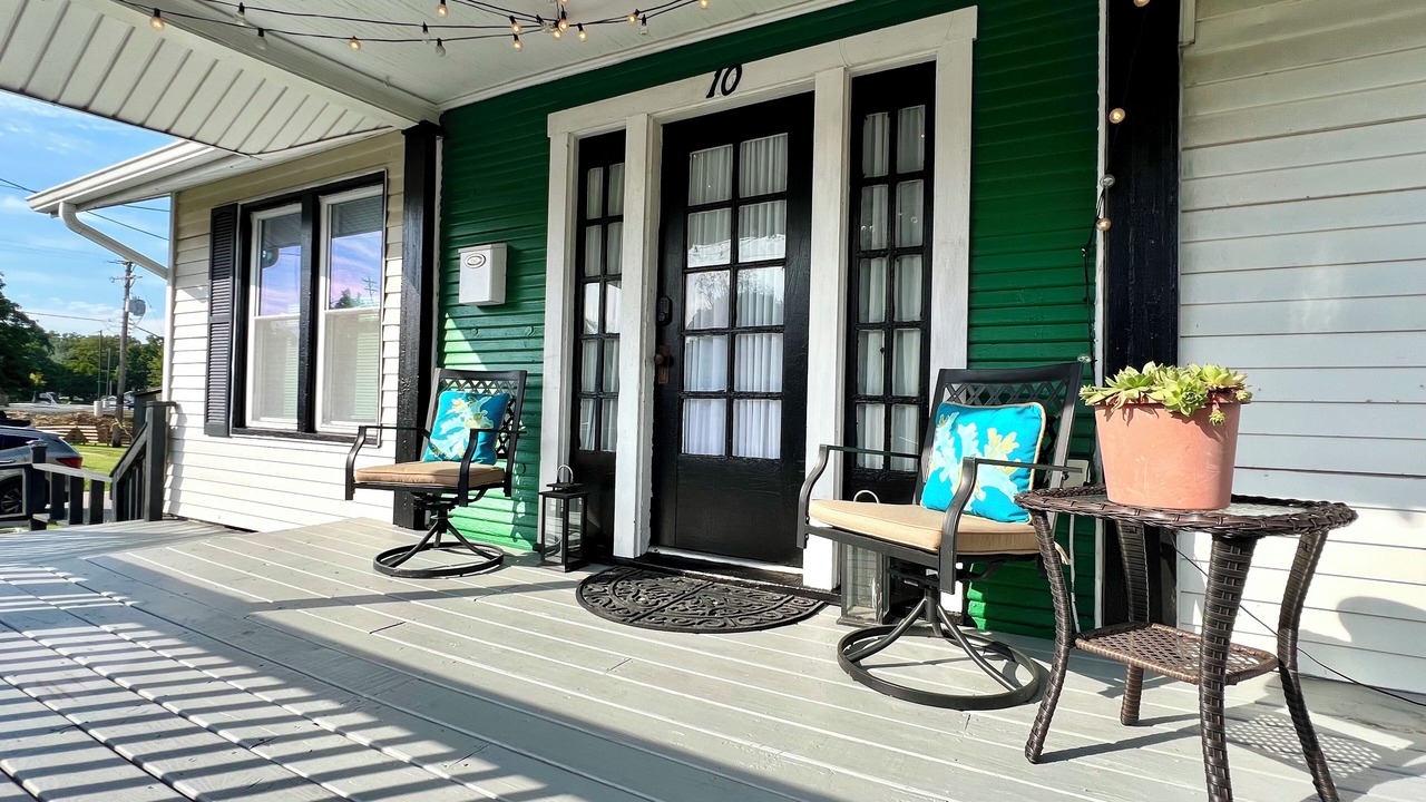 Photo of Patio Balcony in Englewood