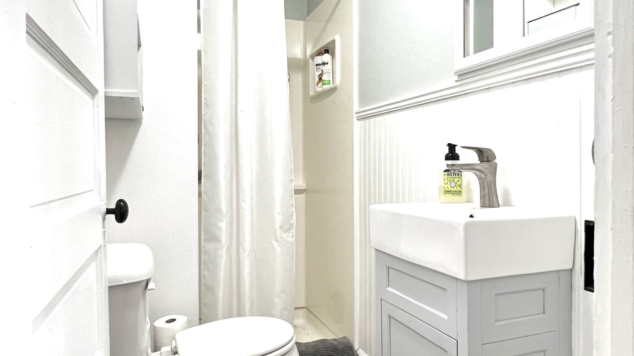 Photo of Bathroom in Englewood