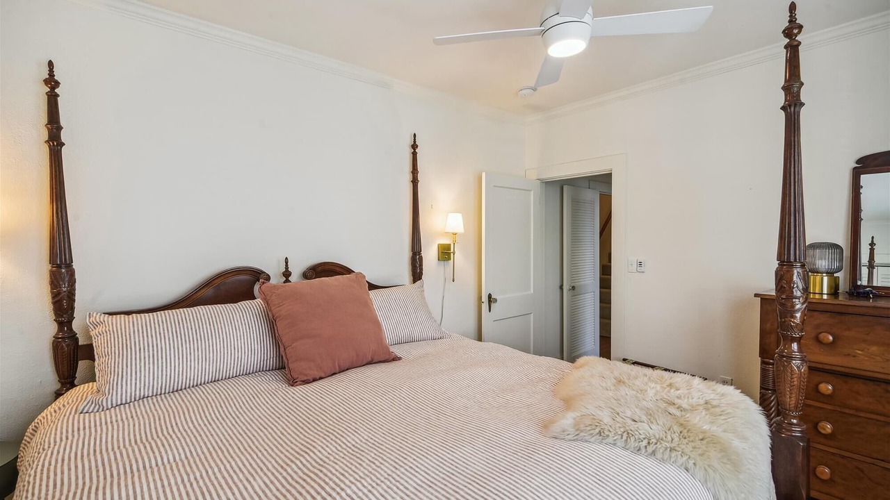 Photo of Bedroom in Homewood
