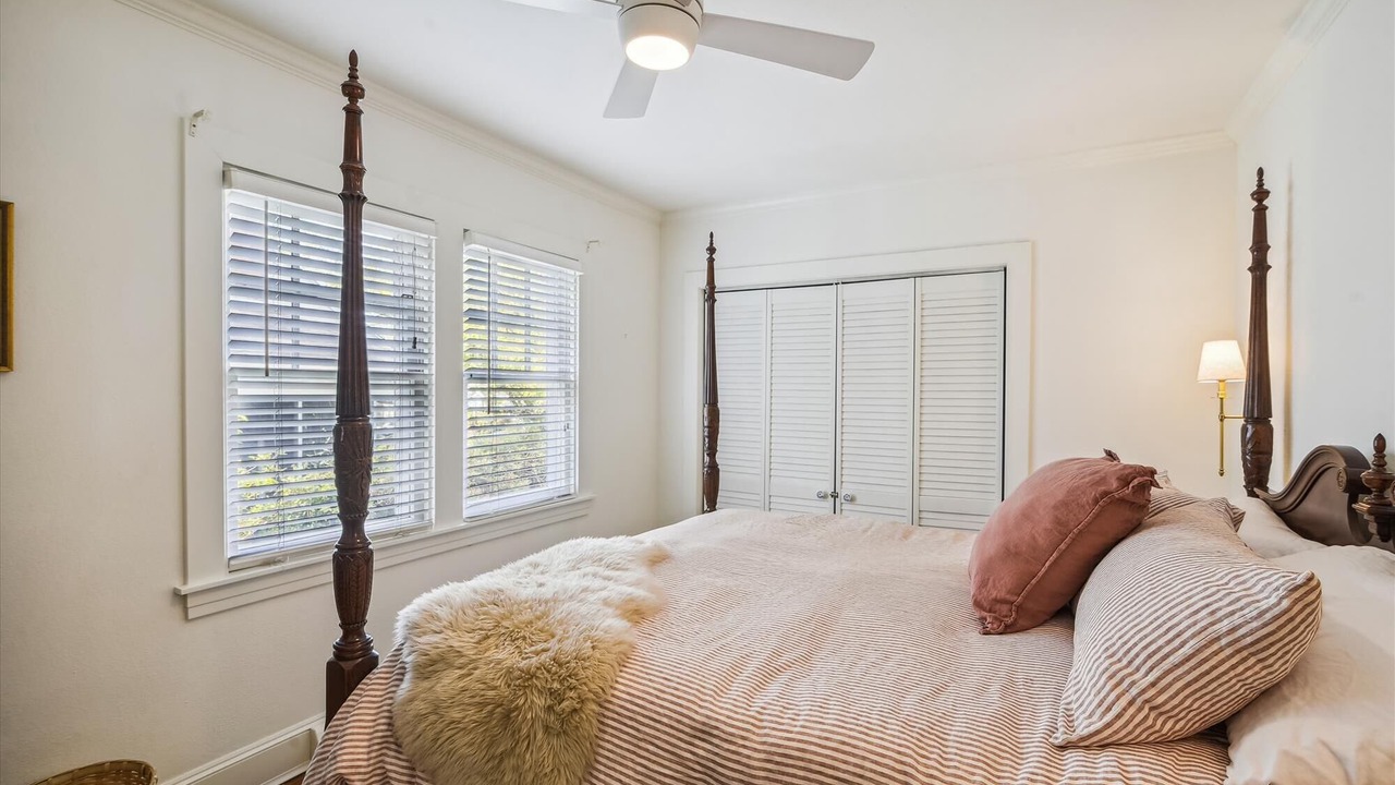 Photo of Bedroom in Homewood