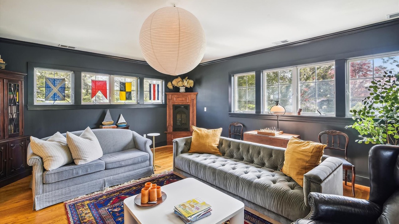 Photo of Livingroom in Homewood