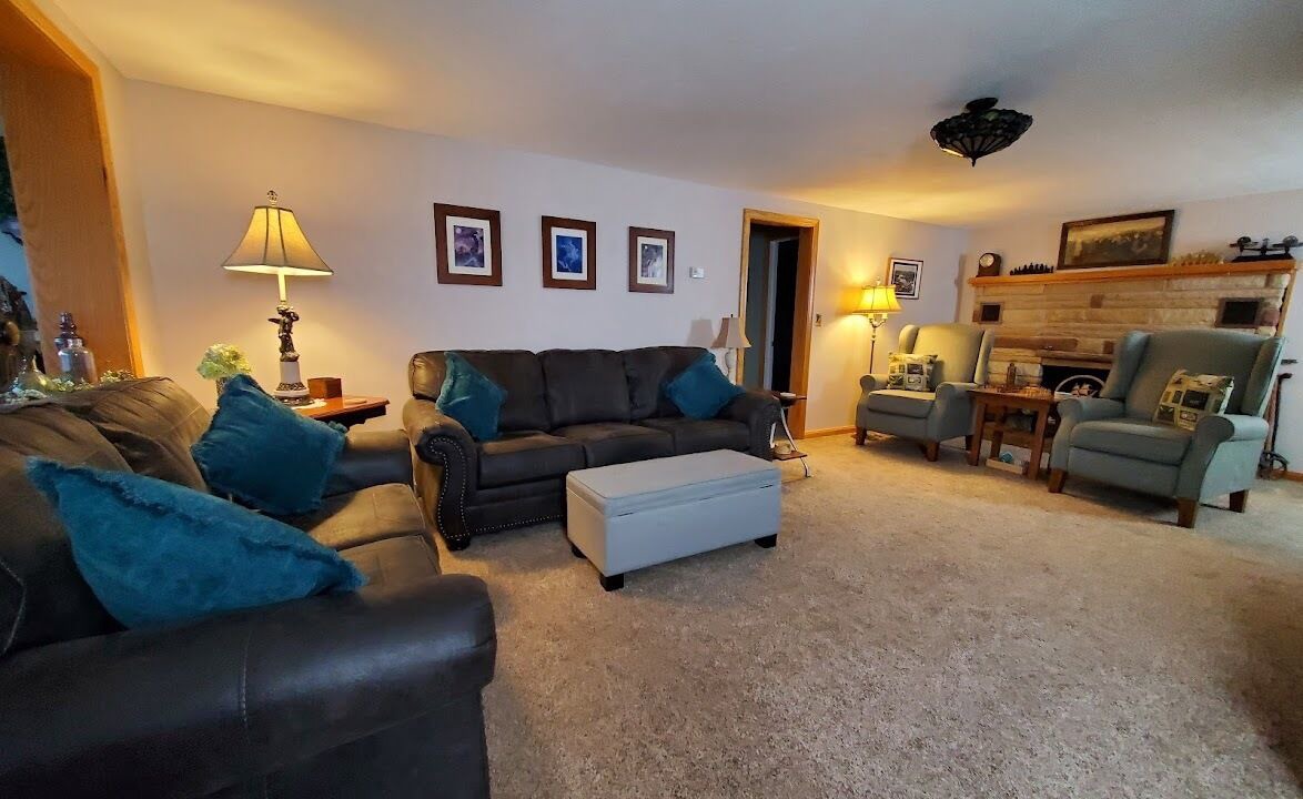 Photo of Livingroom in Findley Lake