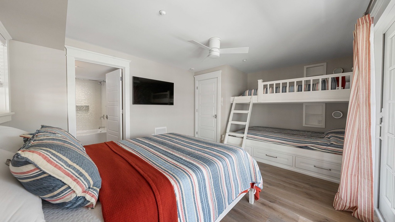 Photo of Bedroom in Stone Harbor