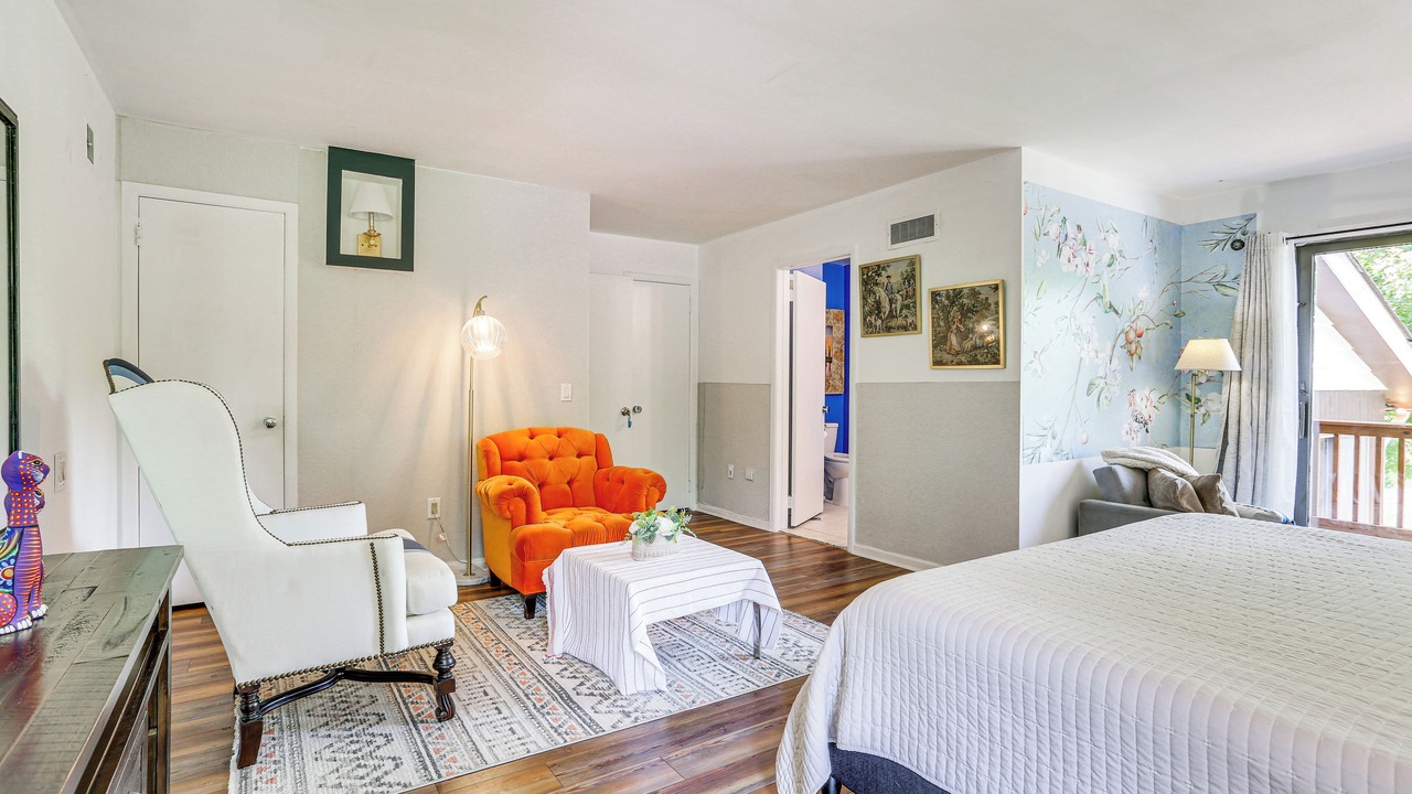 Photo of Bedroom in Newton