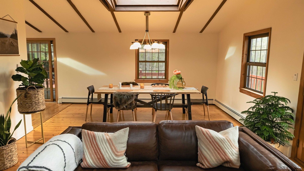 Photo of Livingroom in Shohola