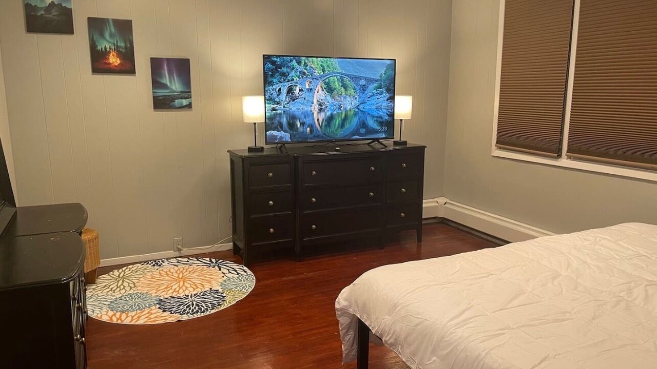 Photo of Bedroom in North Bergen