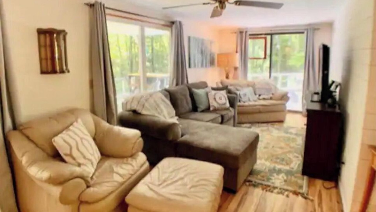 Photo of Livingroom in Valley Bend