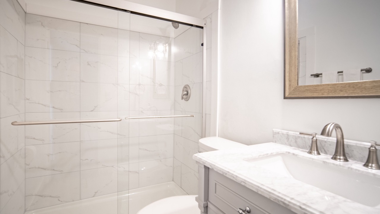 Photo of Bathroom in Madison-on-the-Lake