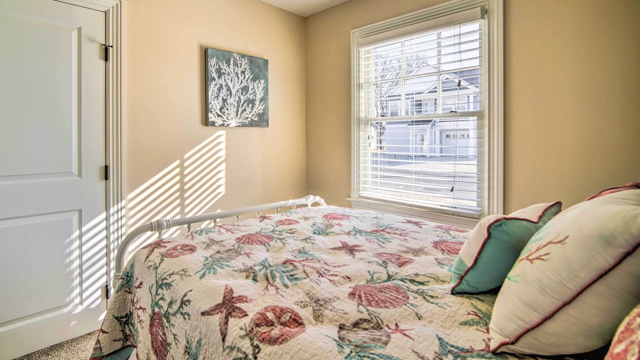 Photo of Bedroom in Beach Haven West