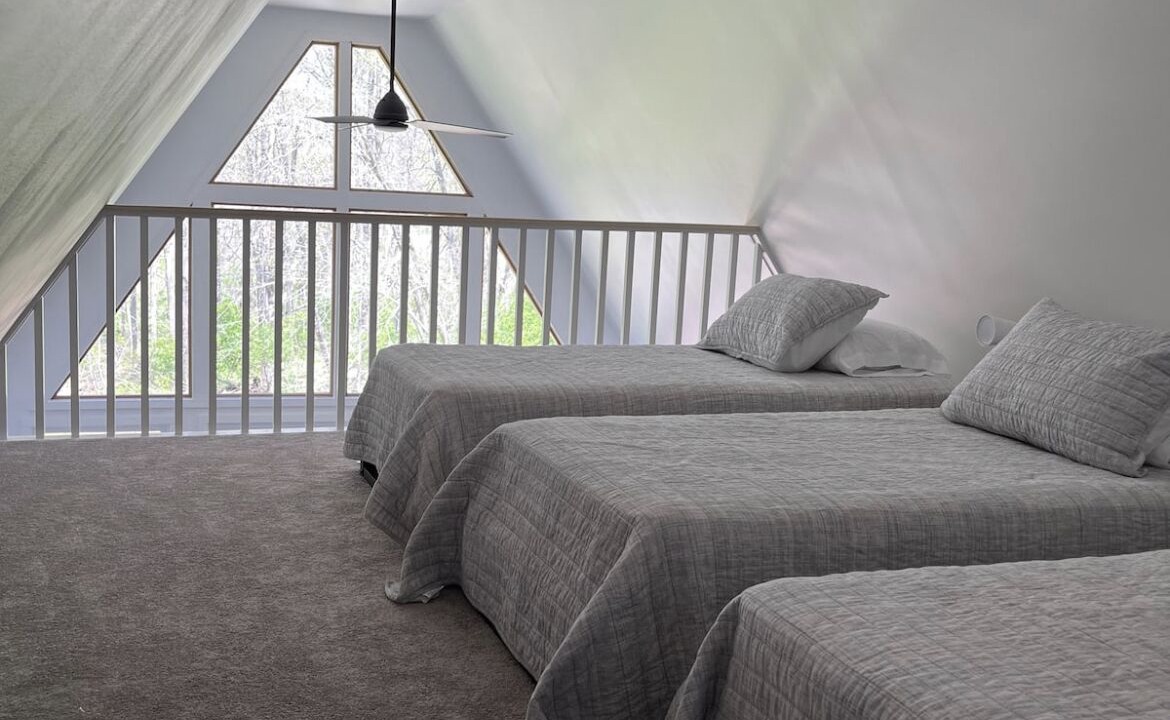 Photo of Bedroom in Ashland