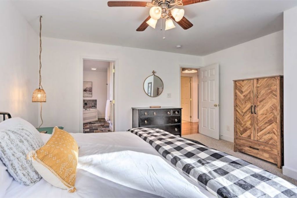 Photo of Bedroom in Lackawaxen