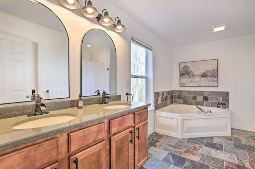Photo of Bathroom in Lackawaxen