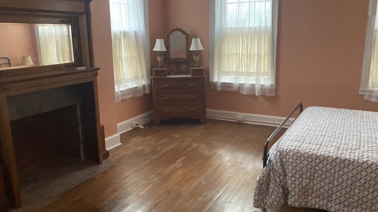 Photo of Bedroom in Uniontown