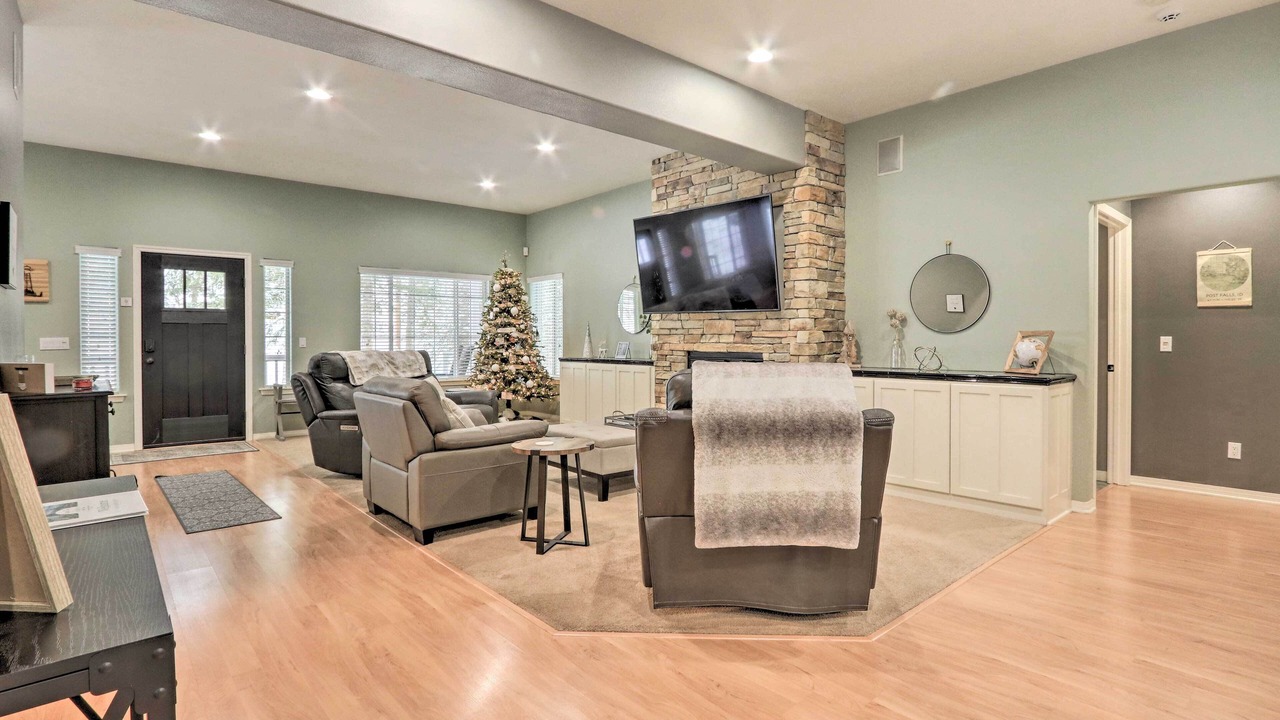 Photo of Livingroom in Post Falls